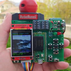 Game Boy Camera předělaná na digitální fotoaparát
