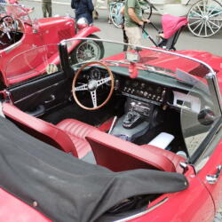 Pár fotek automobilových veteránů…