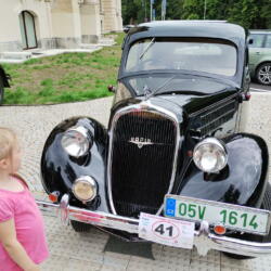 Pár fotek automobilových veteránů…