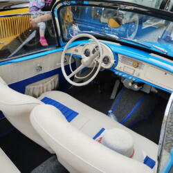 Pár fotek automobilových veteránů…