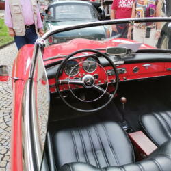 Pár fotek automobilových veteránů…