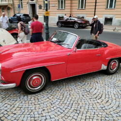 Pár fotek automobilových veteránů…