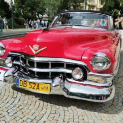 Pár fotek automobilových veteránů…