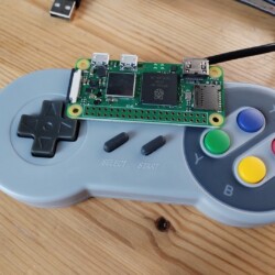 Retro gamepad, Raspberry Pi Zero, nová 3D tiskárna… projekt se rýsuje!
