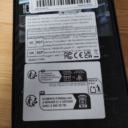 R36S – krabička zázraků za pár stováků a zahraju si na ní Mravence a Vlak!