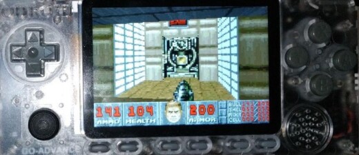 Jaká je přenosná konzole Odroid GO Advanced V2