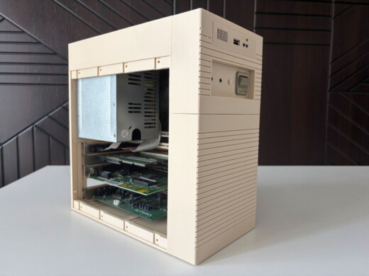 Síla 3D tisku – nevelký case ideální pro 486ku, co vám za ní rodina nevynadá