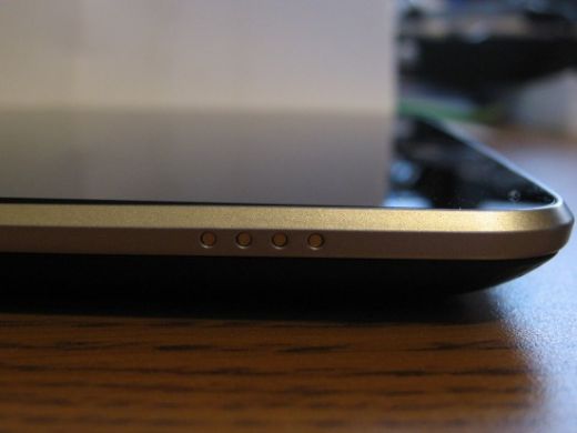 Nexus 7: odlepující se obrazovka