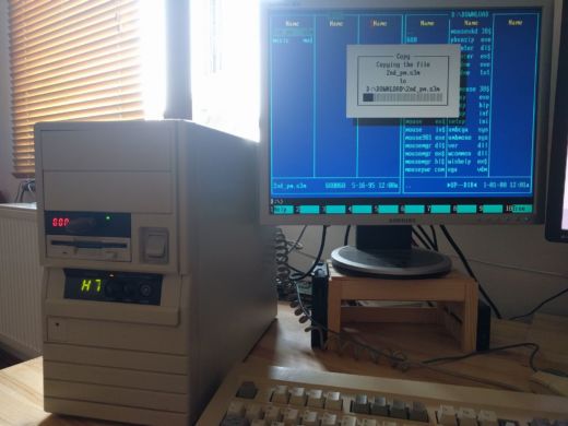 PC XT a USB emulátor disketovky Gotek