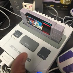 Supa RetroN HD, další retro konzole od firmy Hyperkin (SNES)